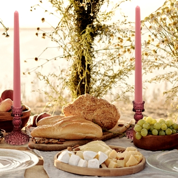 Set of 2 Berry Pink Faceted Glass Crystal Taper Candle Holders New Vintage Style - Picture 8 of 11